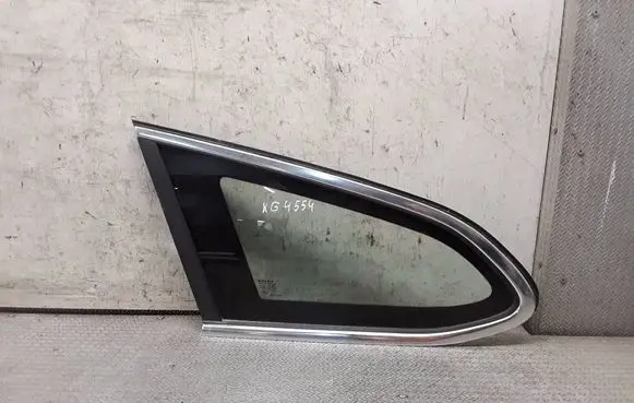 Volvo V60 Rear side window