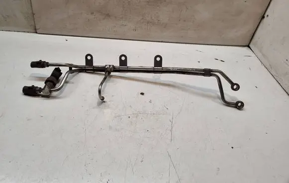 Audi A3 S3 8P Fuel line pipe 06F127505R