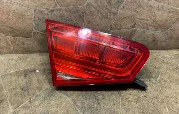 Audi A8 S8 D4 4H Tailgate rear/tail lights 4H0945093