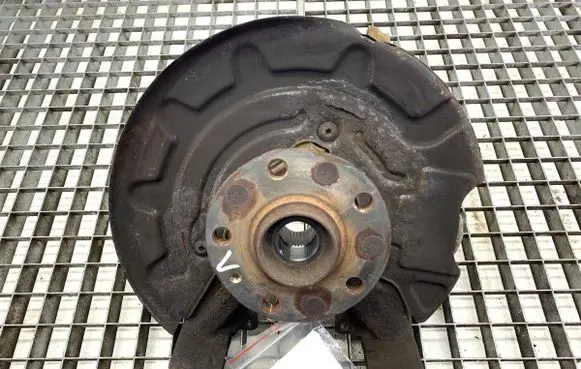 Skoda Octavia Mk3 (5E) Front wheel hub spindle knuckle