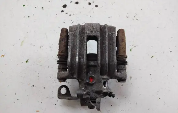 Skoda Praktik (5J8) Rear brake caliper 