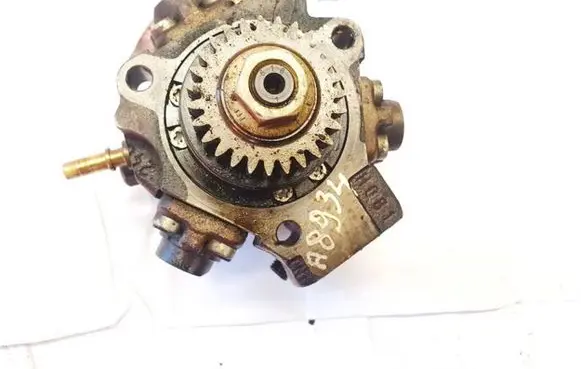 Nissan Qashqai Fuel injection high pressure pump 8200690744
