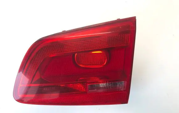 Volkswagen Touran II Tailgate rear/tail lights 1T0945094A 176452 176452R