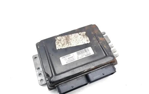 Renault Scenic I Engine control unit/module 8200057536 8200029658 S110114000