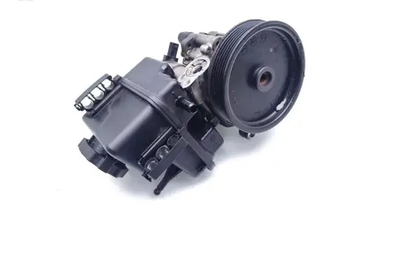 Mercedes-Benz E W212 Power steering pump A0064664701 7691332150 7693900514