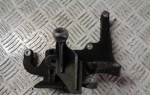 Ford Grand C-MAX Engine mounting bracket AV6Q9B470BA