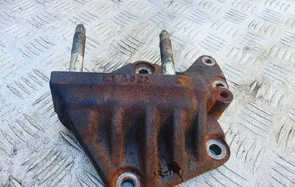 Mitsubishi ASX Engine mounting bracket