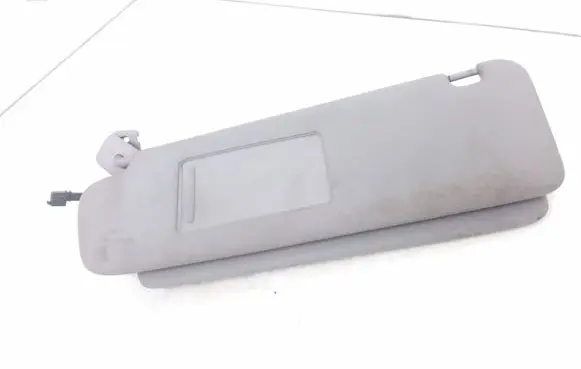 Sun visor