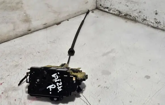 Seat Ibiza III (6L) Front door lock 3B1837016CC