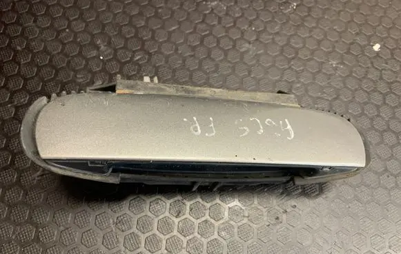 Audi A6 S6 C5 4B Rear door exterior handle 4B0839885