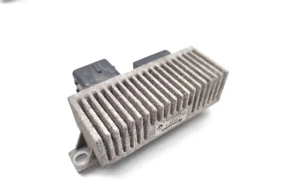 Nissan Note (E11) Glow plug pre-heat relay 8200558438