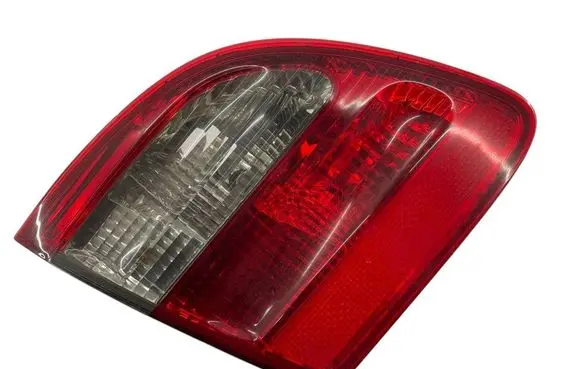Mercedes-Benz E W211 Tailgate rear/tail lights A2118200777 379541