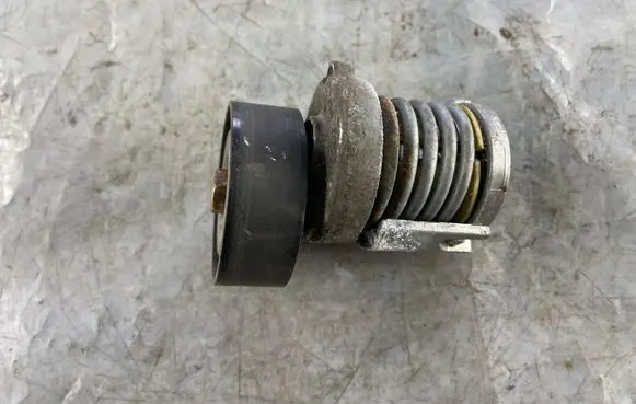 Audi A2 Generator/alternator belt tensioner