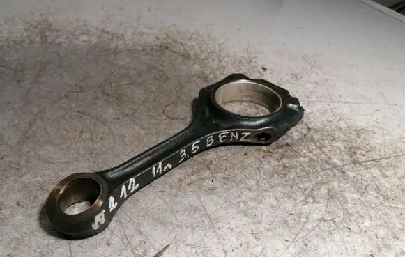 Mercedes-Benz E W212 Connecting rod/conrod 