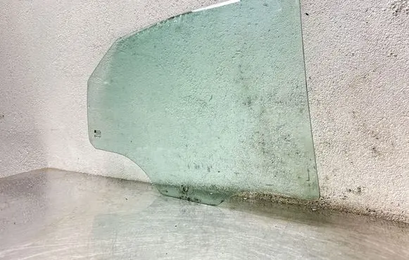 Opel Vectra C Rear door window glass 43R007023 DOT36AS2M129