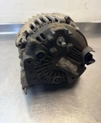 Volkswagen Golf V Generator/alternator 06F903023C