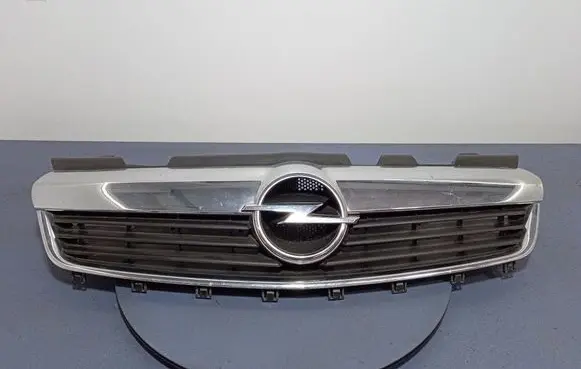 Opel Zafira B Front grill 13157590