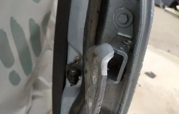 Ford Fiesta Rear door lower hinge