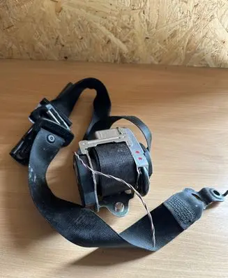Mercedes-Benz Sprinter W906 Front seatbelt 9068600285 061466