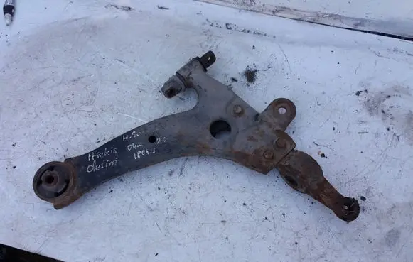 Hyundai Sonata Front lower control arm/wishbone