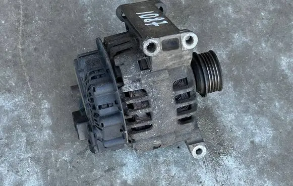 Mercedes-Benz A W169 Generator/alternator A2661540802 106278550 2542955B