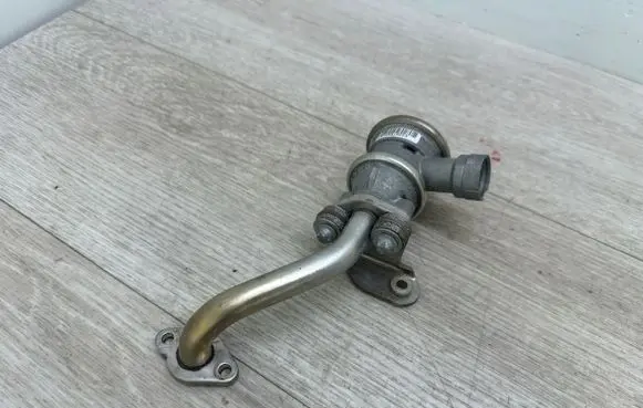 Porsche Macan (95B) EGR valve 99711320371 4195516223 94611313131
