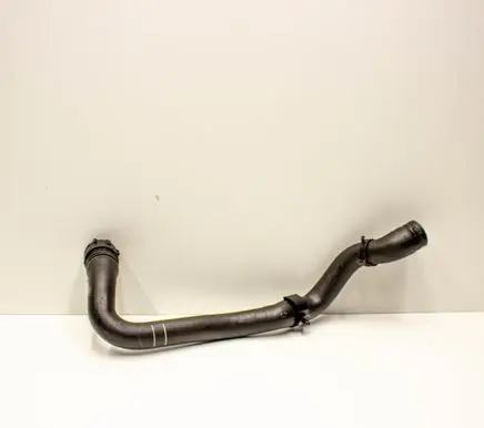 Porsche Macan (95B) Engine coolant pipe/hose 95B121109F