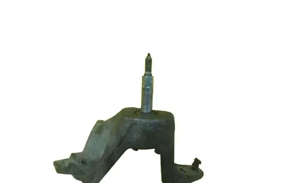 Nissan Qashqai Engine mounting bracket 2HTR36