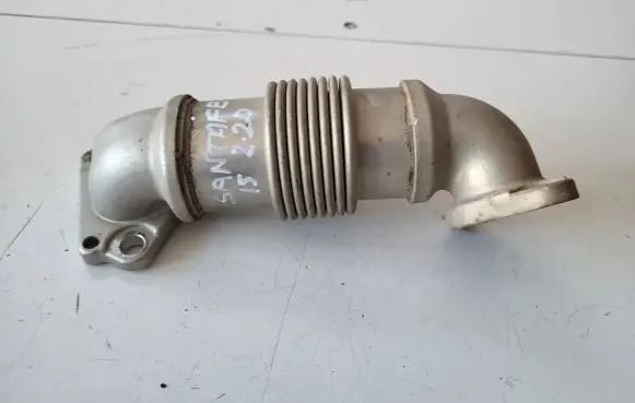 Hyundai Santa Fe EGR valve line/pipe/hose