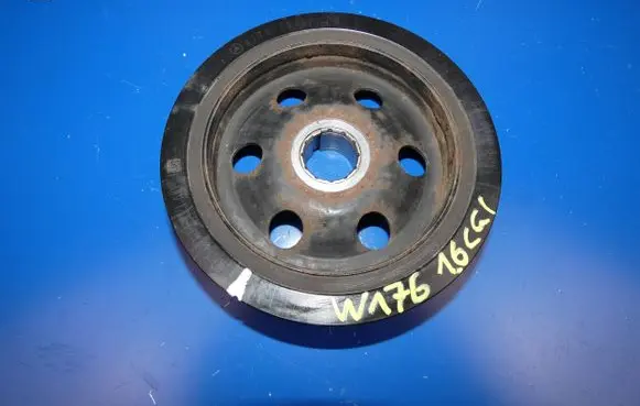 Mercedes-Benz A W176 Crankshaft pulley A2700300503
