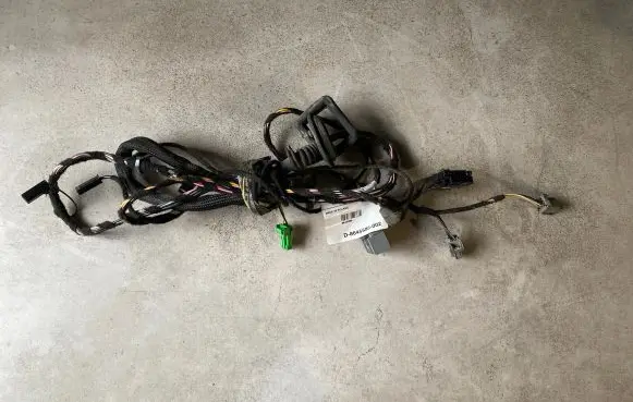 Volvo XC70 Tailgate/trunk wiring harness 8645685