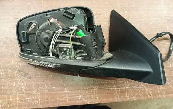 Renault Kadjar Front door electric wing mirror 963015540R 963015022R