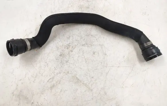 Audi A4 S4 B8 8K Engine coolant pipe/hose 8K0121101M