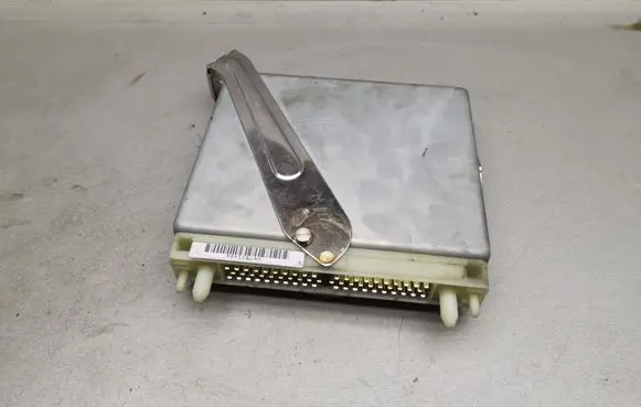 Volvo S70 V70 V70 XC Engine control unit/module P09144362 09144362
