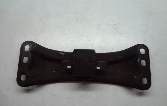 Gearbox mounting bracket