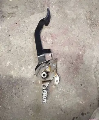 Alfa Romeo 159 Clutch pedal 