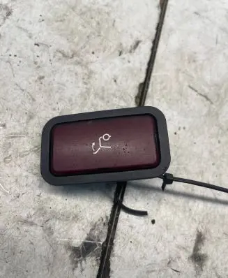 Mercedes-Benz C W204 Tailgate/trunk/boot open switch 2118219551 31020302