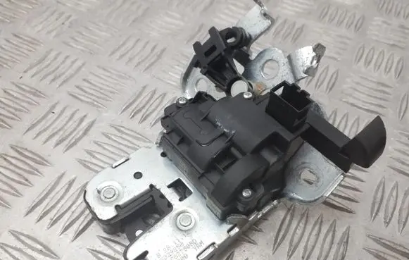 Volkswagen Jetta VI Tailgate/trunk/boot lock/catch/latch 5C6827505D