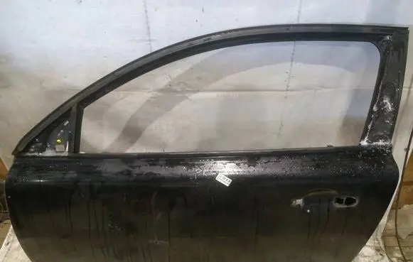 Volvo C30 Front door JUODOS