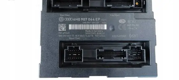 Audi A8 S8 D4 4H Comfort/convenience module 4H0907064EP