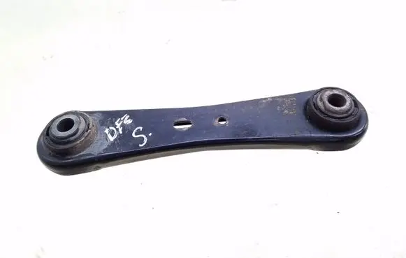 Rear control arm