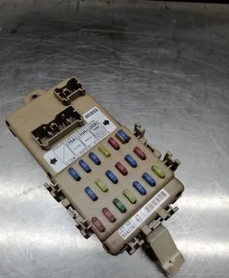 Subaru Impreza II Fuse module 504176 50417647