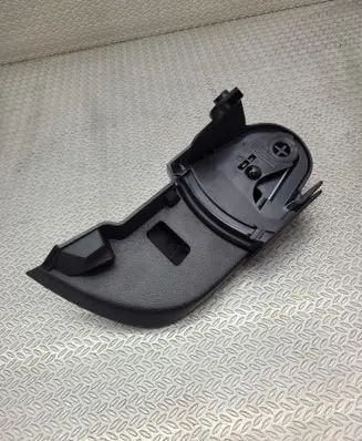 Volvo XC40 Seat belt trim 31469204