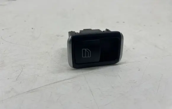 Mercedes-Benz CLA C117 X117 W117 Electric window control switch A2049058102