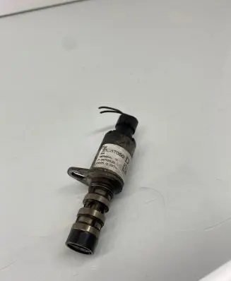 Opel Astra J Camshaft vanos timing valve 55567050 F34755501 55567050D