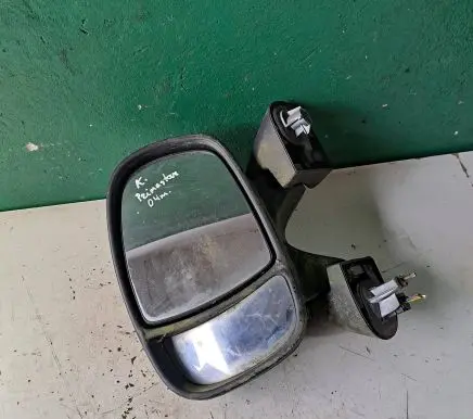 Nissan Primastar Front door electric wing mirror E2010022