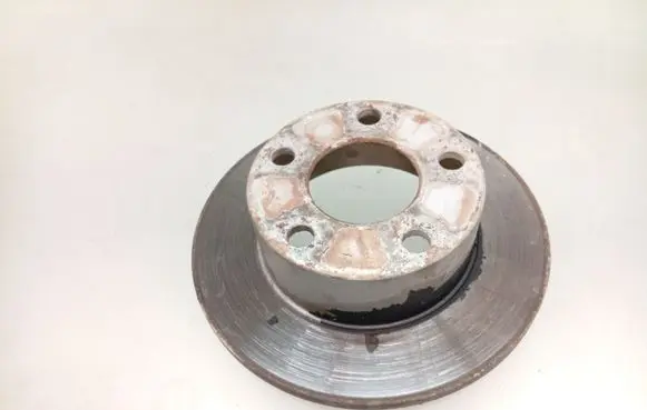Volkswagen PASSAT B5 Rear brake disc