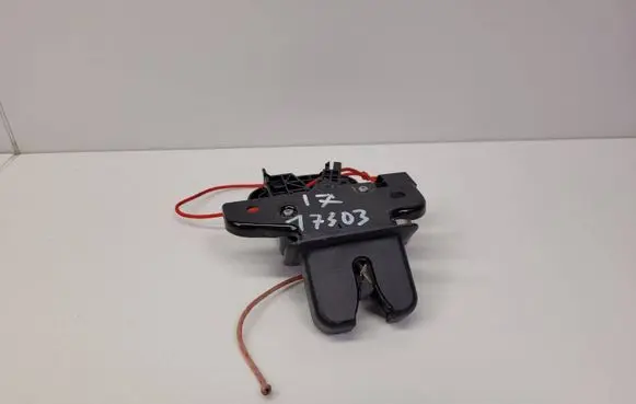 Alfa Romeo Giulia Tailgate/trunk/boot lock/catch/latch 3037075