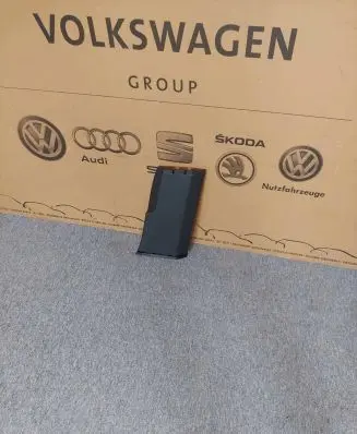 Volkswagen Arteon (B) pillar trim (bottom) 3G8867292 3G8.867.292 20E011