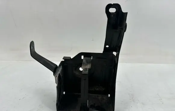 Volvo V40 Battery tray 31290752